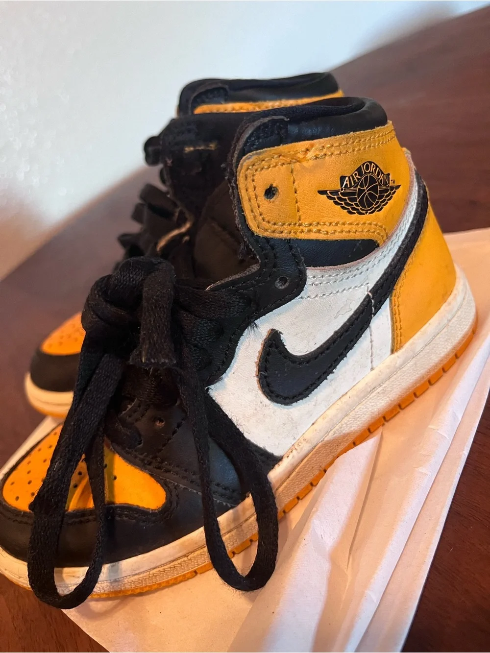Little Kid's Jordan Kids 11.5C Mid Yellow Ochre/Black-White As Is